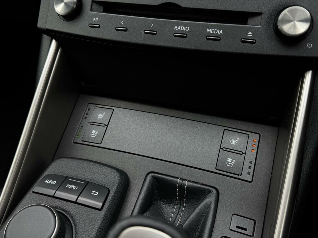 Lexus IS 2.5 300H Executive Edition 179 Bhp Grey #27