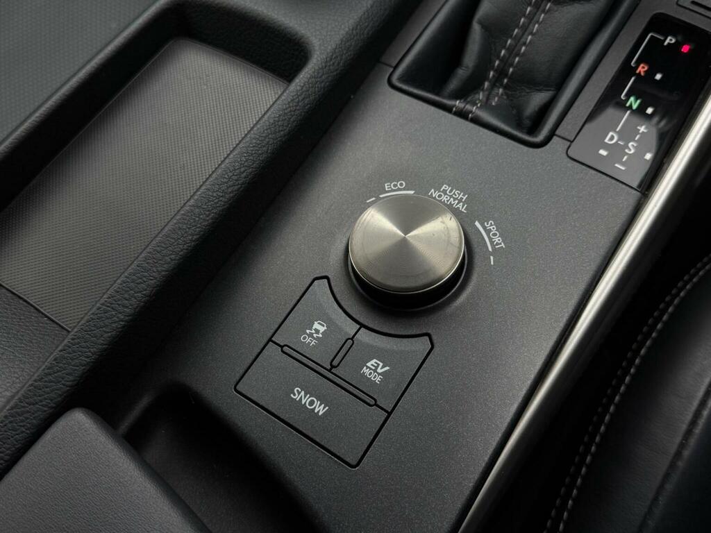 Lexus IS 2.5 300H Executive Edition 179 Bhp Grey #30