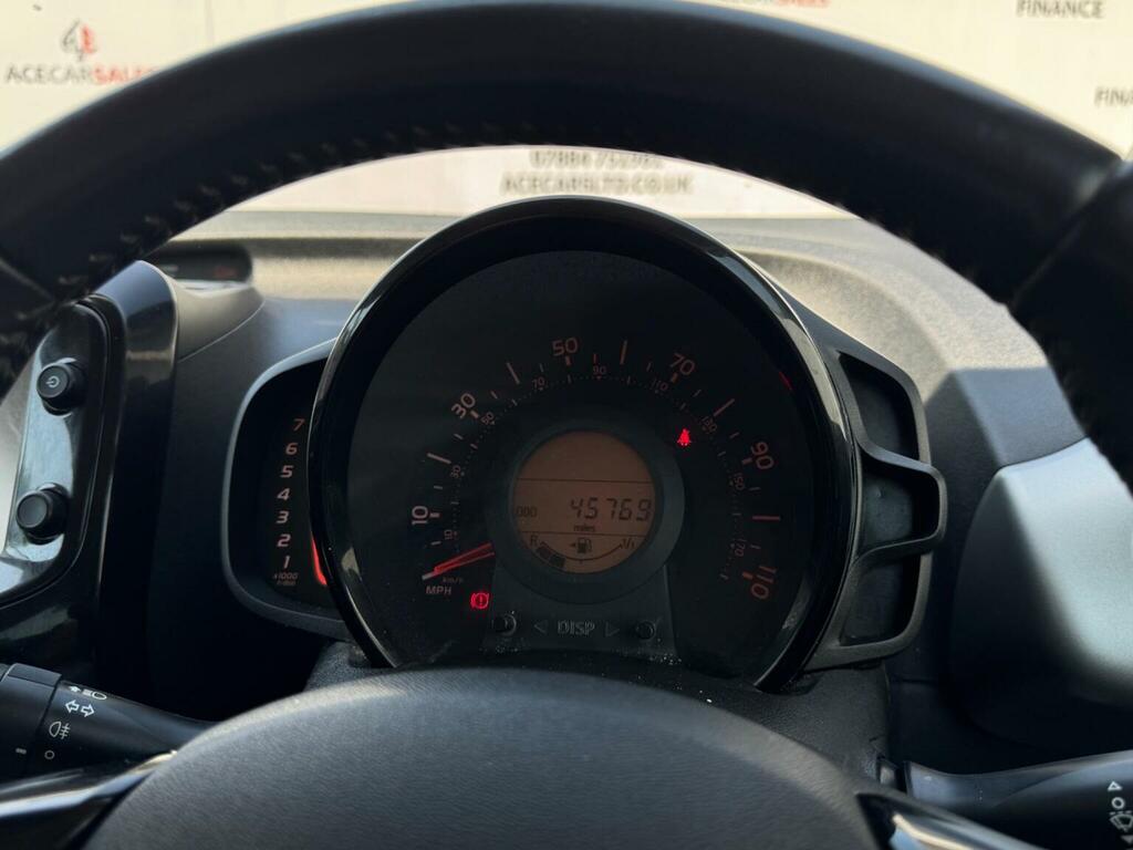 Citroen C1 1.0 Vti Feel Euro 6 Red #37