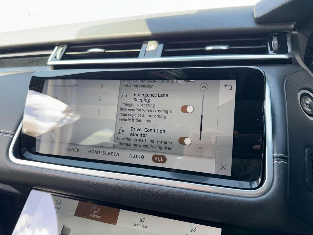 Land Rover Range Rover Velar 5.0 P550 Dynamic Edition Black #44