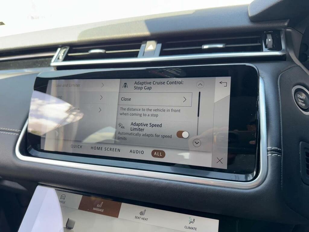 Land Rover Range Rover Velar 5.0 P550 Dynamic Edition Black #41