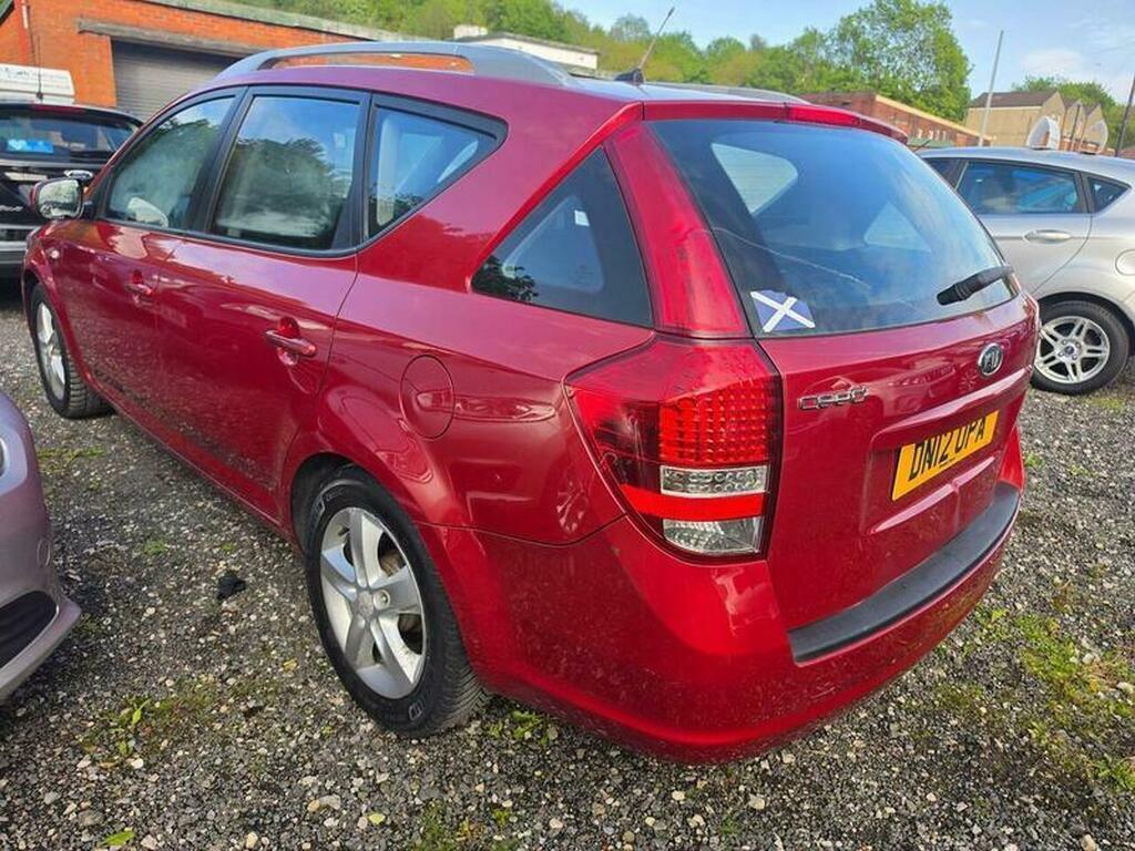 Kia Ceed 1.6 Crdi 2 Sports Wagon Euro 5 DN12UPA Red #3