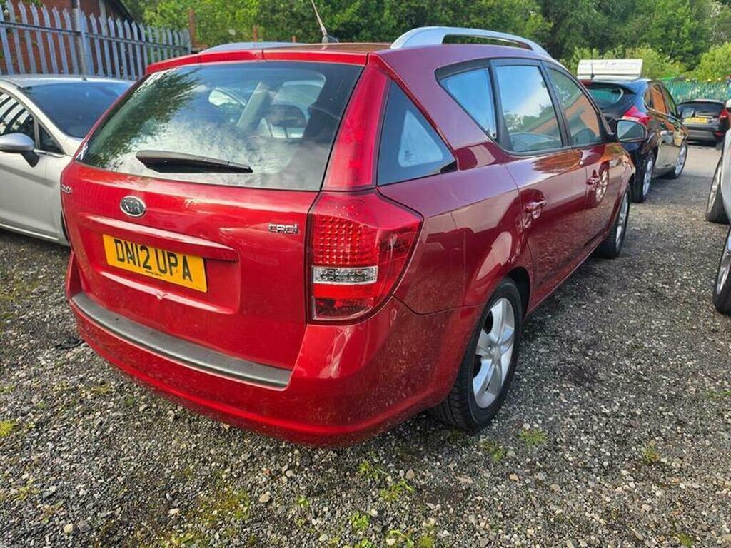 Kia Ceed 1.6 Crdi 2 Sports Wagon Euro 5 DN12UPA Red #4
