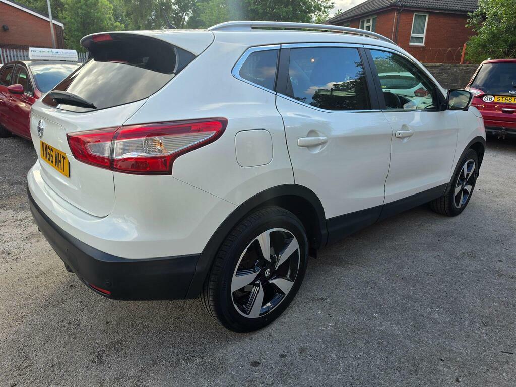 Nissan Qashqai 1.2 Dig-t N-connecta 2Wd Euro 6 S S VN66WHT White #4