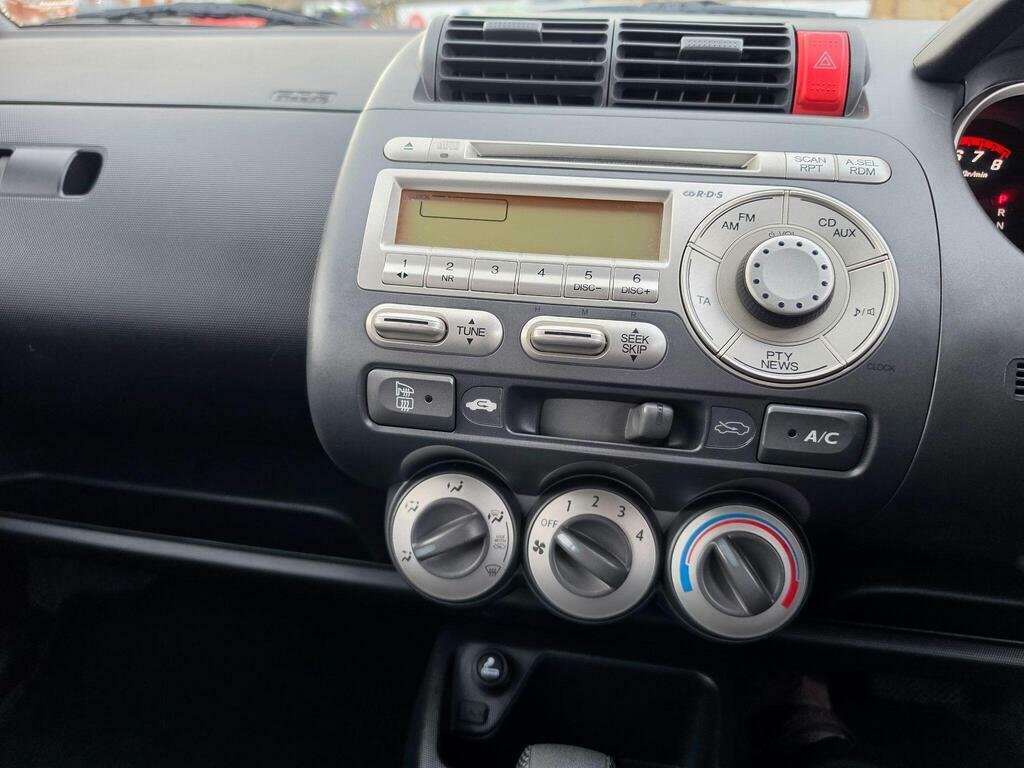 Honda Jazz 1.4 I-dsi Se Cvt-7 Silver #6
