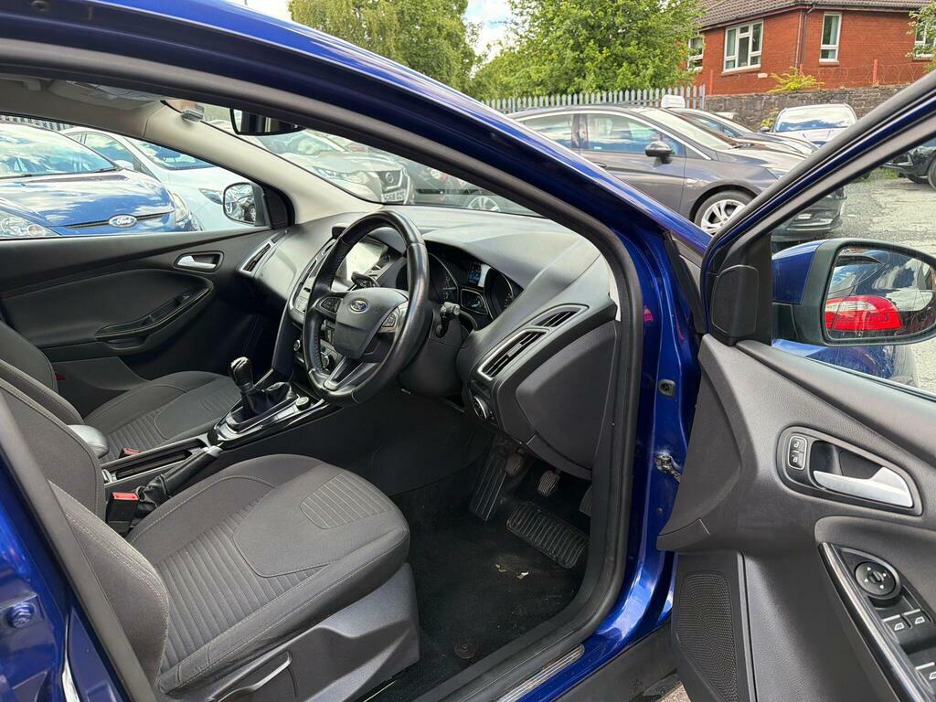 Ford Focus 1.0T Ecoboost Titanium Euro 6 S S WO17URX Blue #5