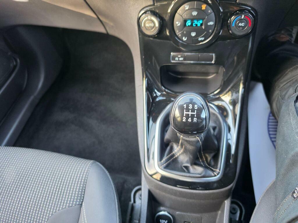 Ford Fiesta Titanium 1.0 Ecoboost 100Ps Powershift Silver #8