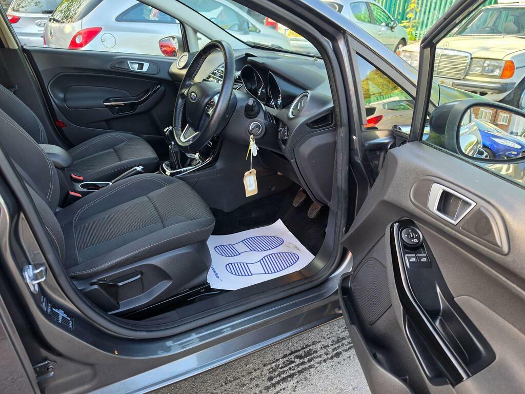 Ford Fiesta Titanium 1.0 Ecoboost 100Ps Powershift Silver #5
