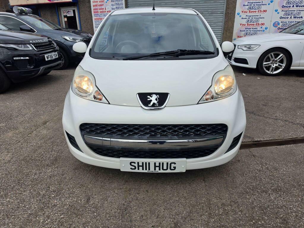 Peugeot 107 Hatchback Red #12