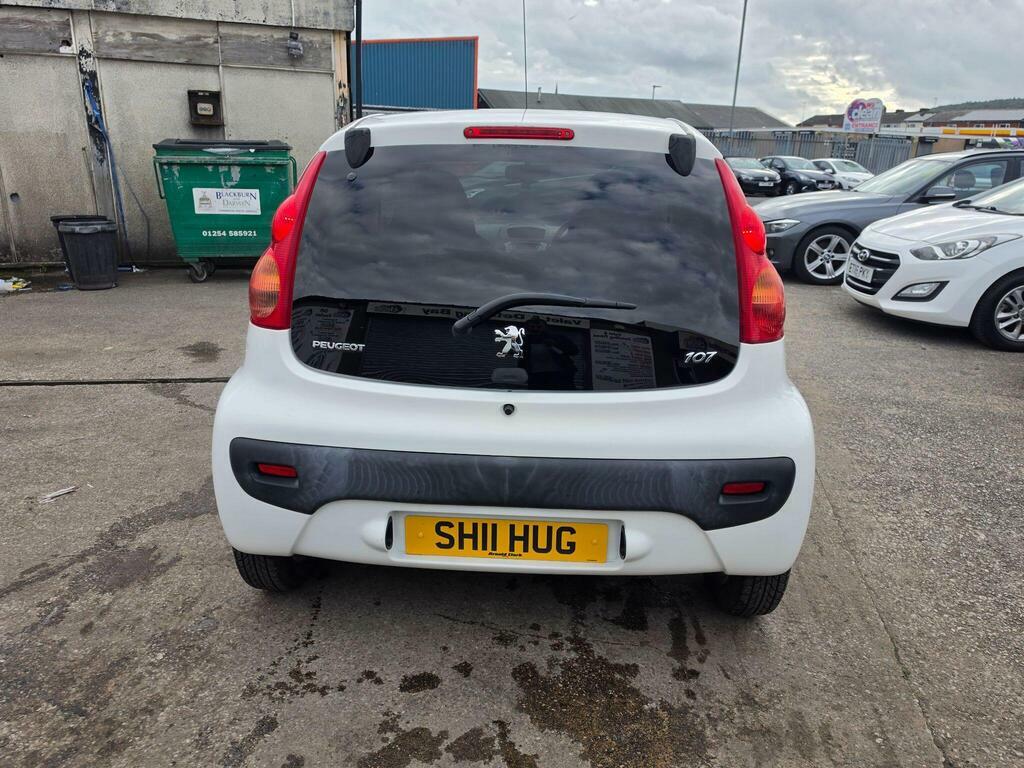 Peugeot 107 Hatchback Red #13