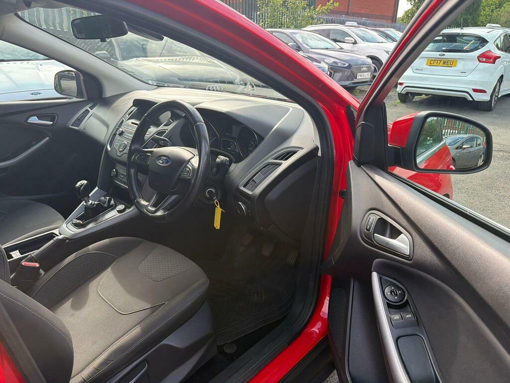 Ford Focus 1.0T Ecoboost Zetec Euro 6 S S FG15MHZ Red #5