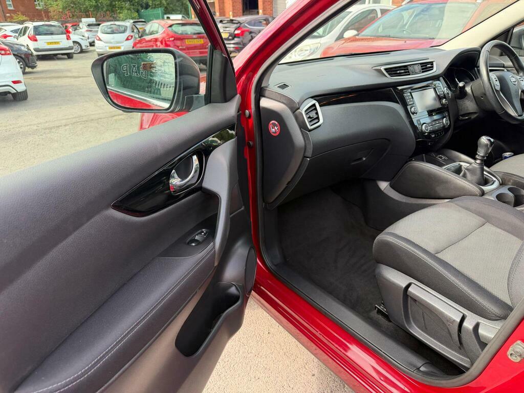 Nissan Qashqai 1.5 Dci Tekna 108 Bhp Grey #10