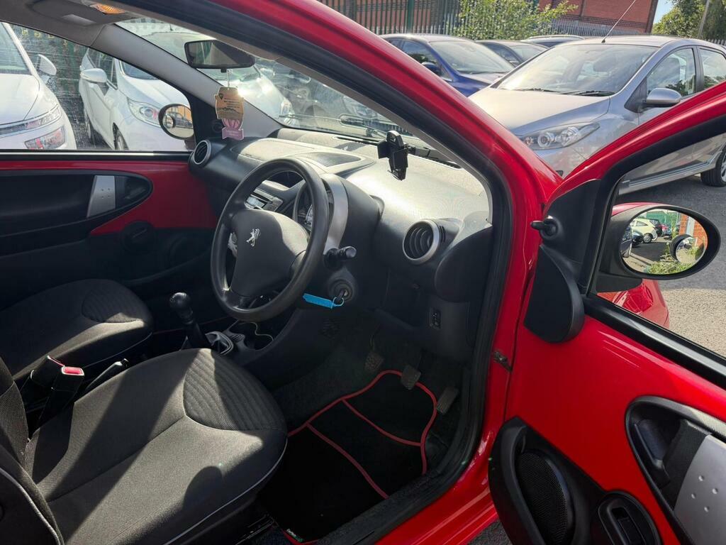 Peugeot 107 Active Red #11