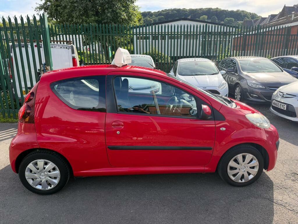 Peugeot 107 Active Red #7