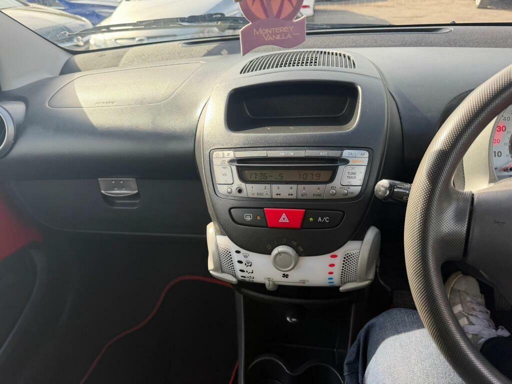 Peugeot 107 Active Red #10