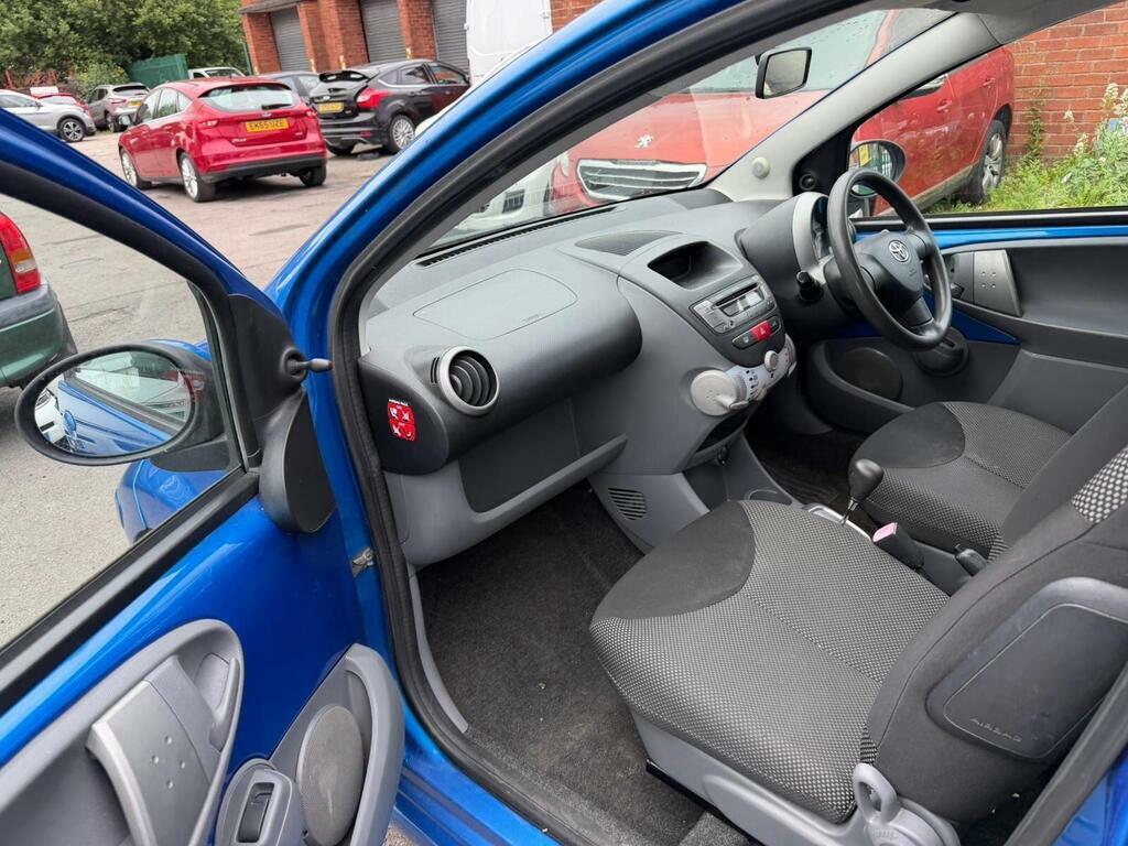 Toyota Aygo Hatchback Blue #10