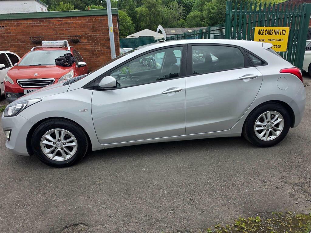 Hyundai I30 Crdi Blue Drive Active White #16
