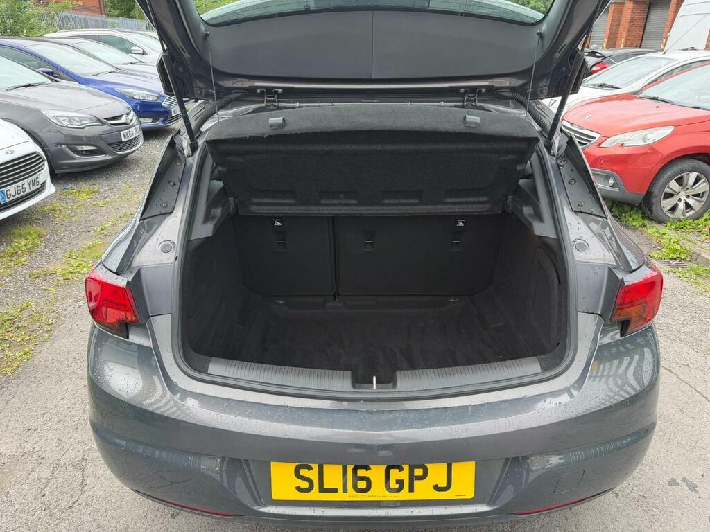 Vauxhall Astra Design Cdti Red #9