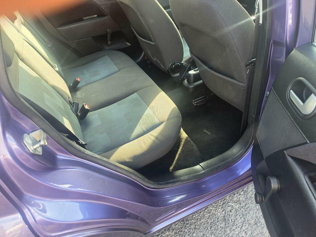 Ford Fiesta Style Climate 16V 5-Door Silver #7