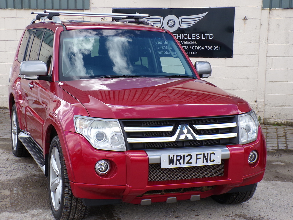 Mitsubishi Shogun Di-dc Diamond Red #2