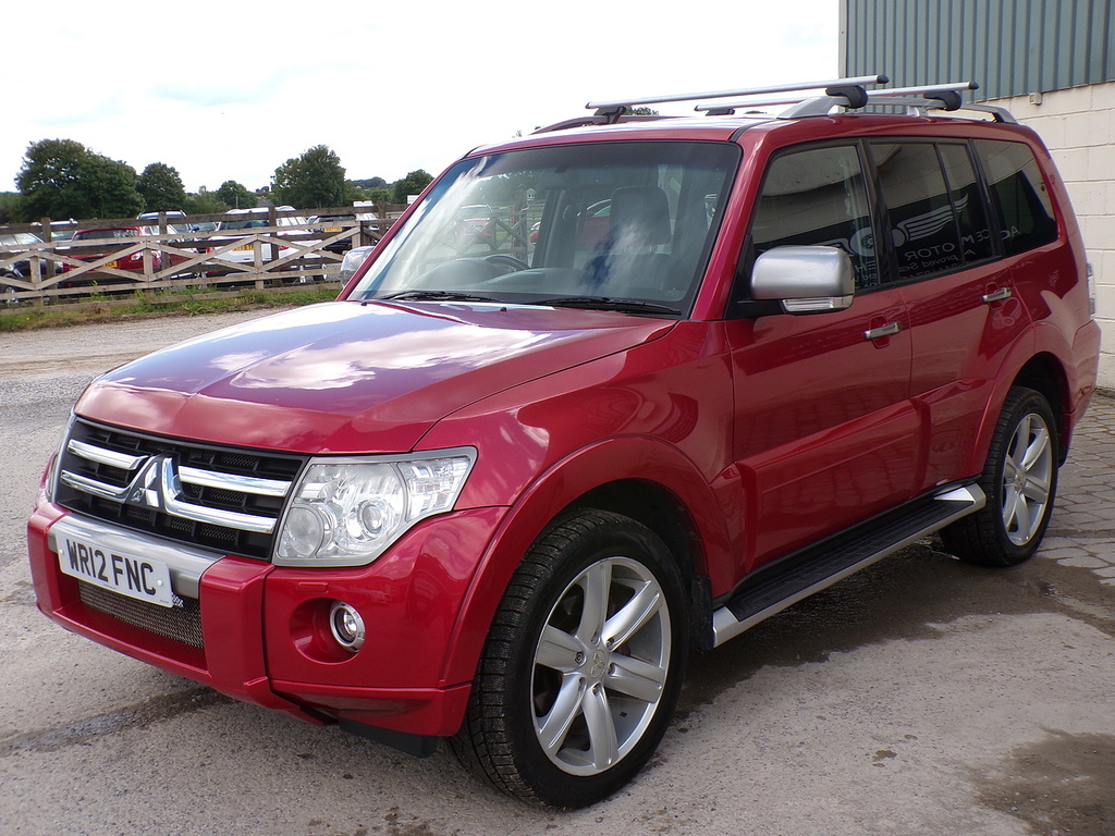 Mitsubishi Shogun Di-dc Diamond Red #5