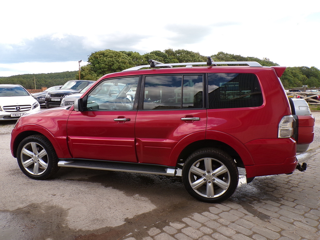 Mitsubishi Shogun Di-dc Diamond Red #6