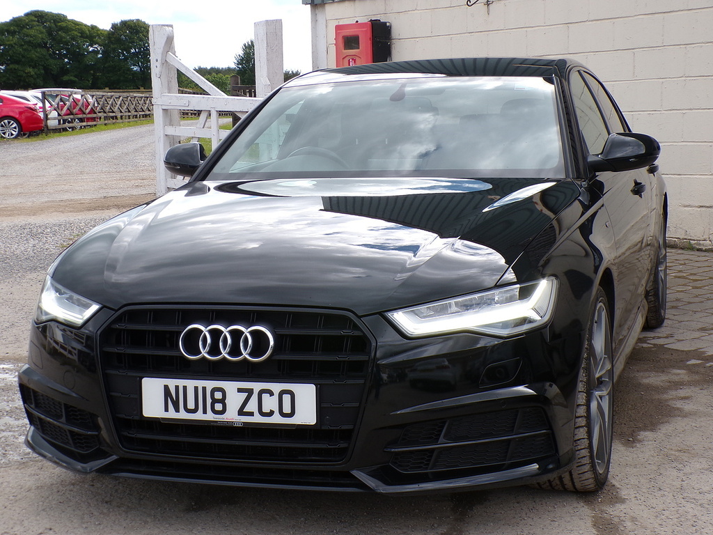 Audi A6 Saloon Tdi Ultra Black Edition NU18ZCO Black #4