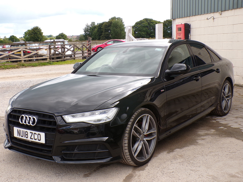 Audi A6 Saloon Tdi Ultra Black Edition NU18ZCO Black #5