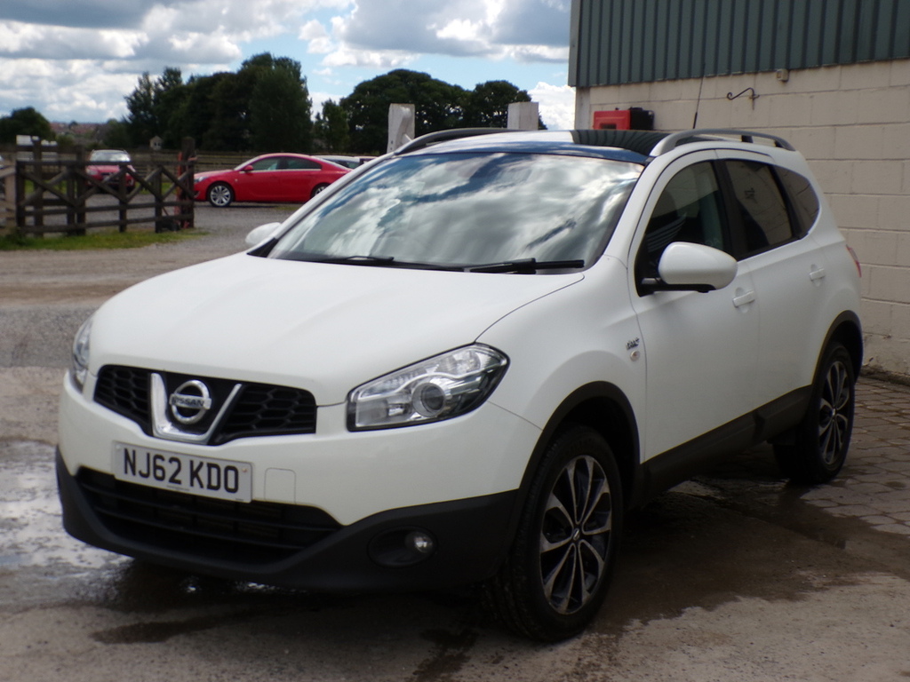 Nissan Qashqai+2 Dci N-tec White #4
