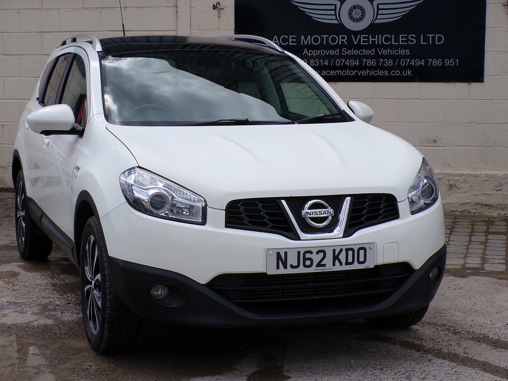Nissan Qashqai+2 Dci N-tec White #2