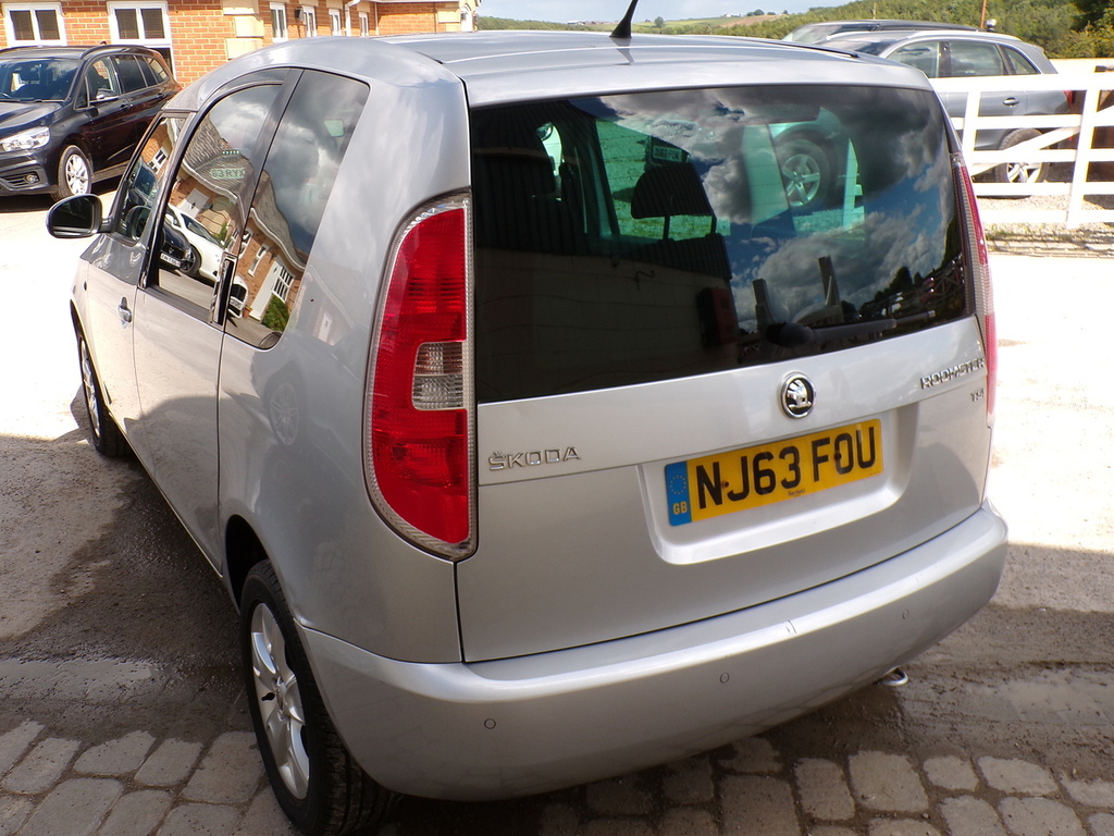 Skoda Roomster Tsi Se Action Silver #6