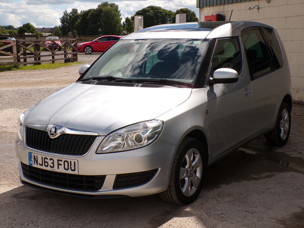 Skoda Roomster Tsi Se Action Silver #4