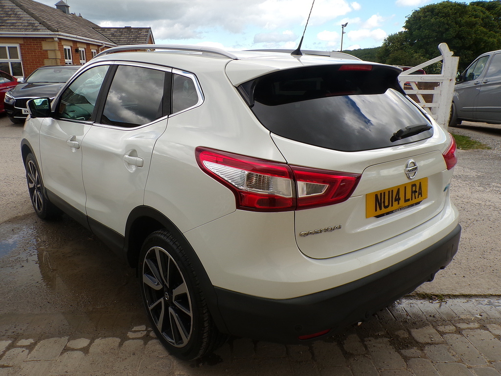 Nissan Qashqai Dci Tekna NU14LRA White #6