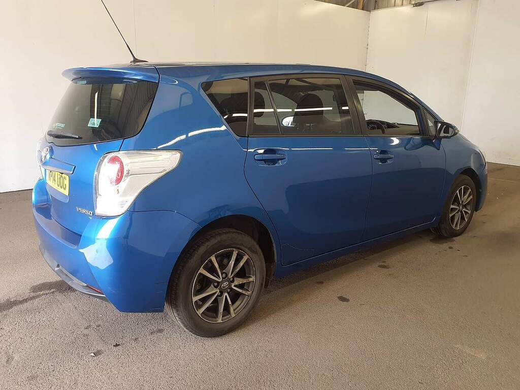 Toyota Verso D-4d Icon Blue #6