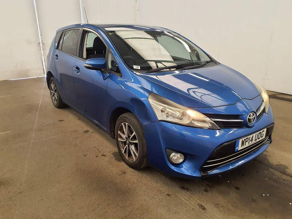 Toyota Verso D-4d Icon Blue