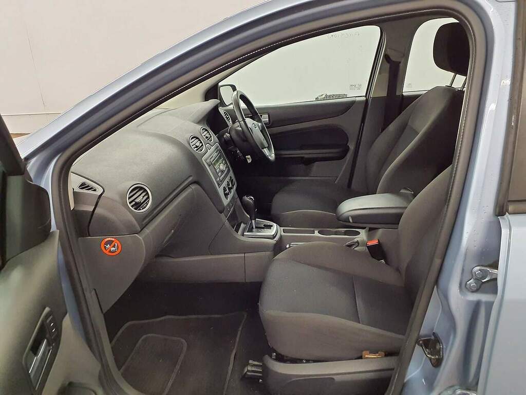 Ford Focus 1.6 Zetec Climate Blue #9