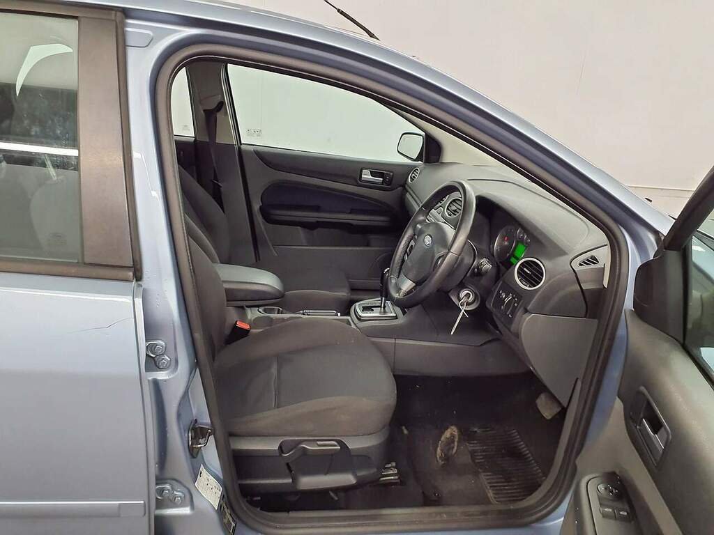 Ford Focus 1.6 Zetec Climate Blue #8