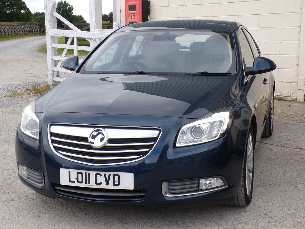 Vauxhall Insignia Cdti Elite Nav LO11CVD Blue #3