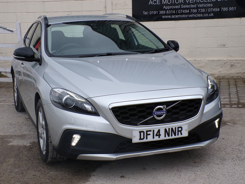 Volvo V40 Cross Country D2 Lux Silver #2