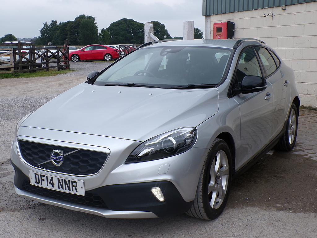 Volvo V40 Cross Country D2 Lux Silver #4
