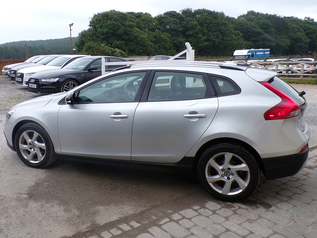 Volvo V40 Cross Country D2 Lux Silver #5