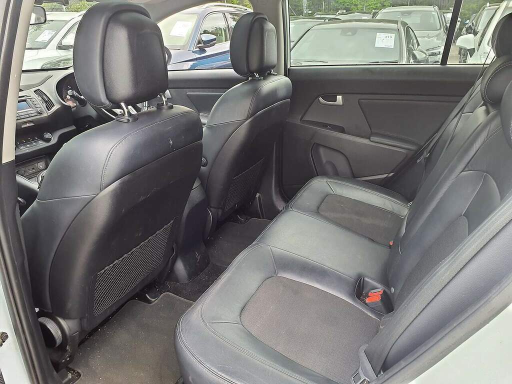 Kia Sportage 2 Silver #9