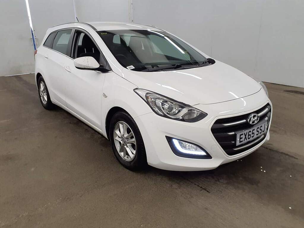 Hyundai I30 Crdi Blue Drive Se White