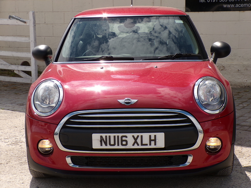 Mini Hatch One NU16XLH Red #3