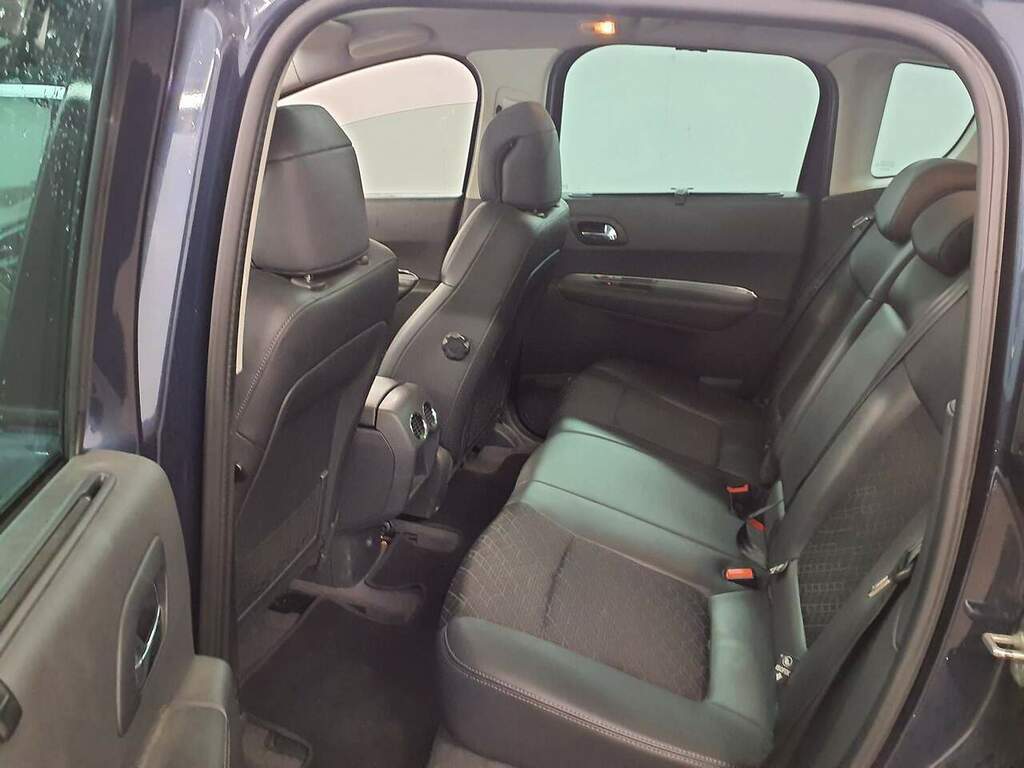 Peugeot 3008 Hatchback White #10