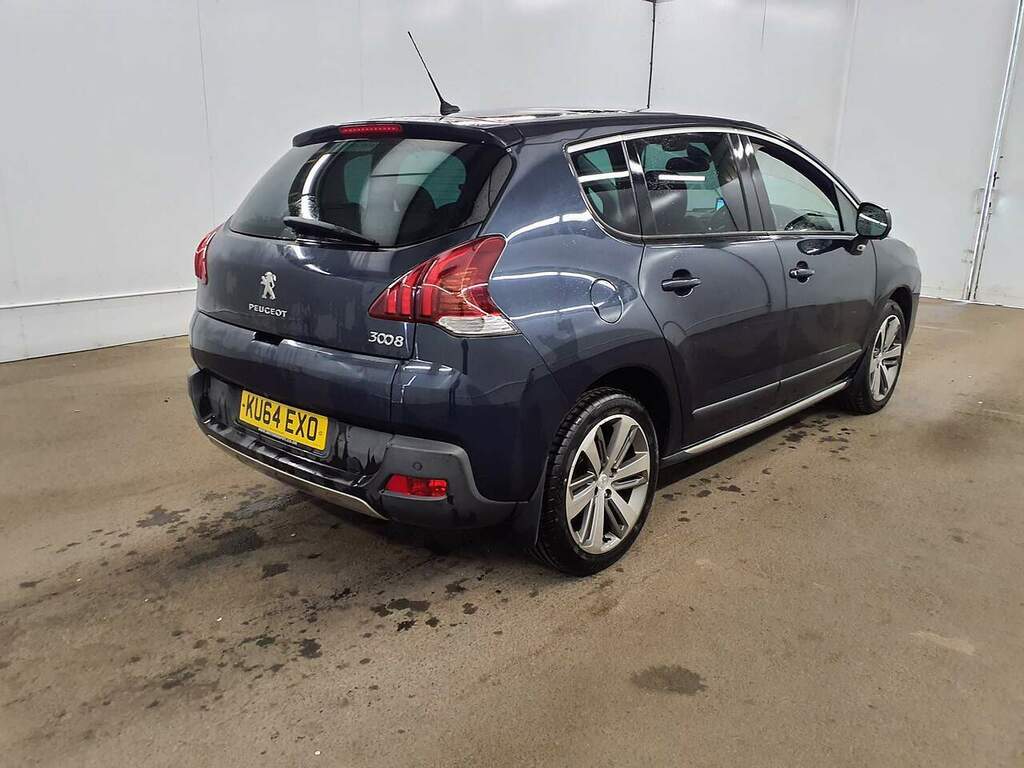 Peugeot 3008 Hatchback White #6