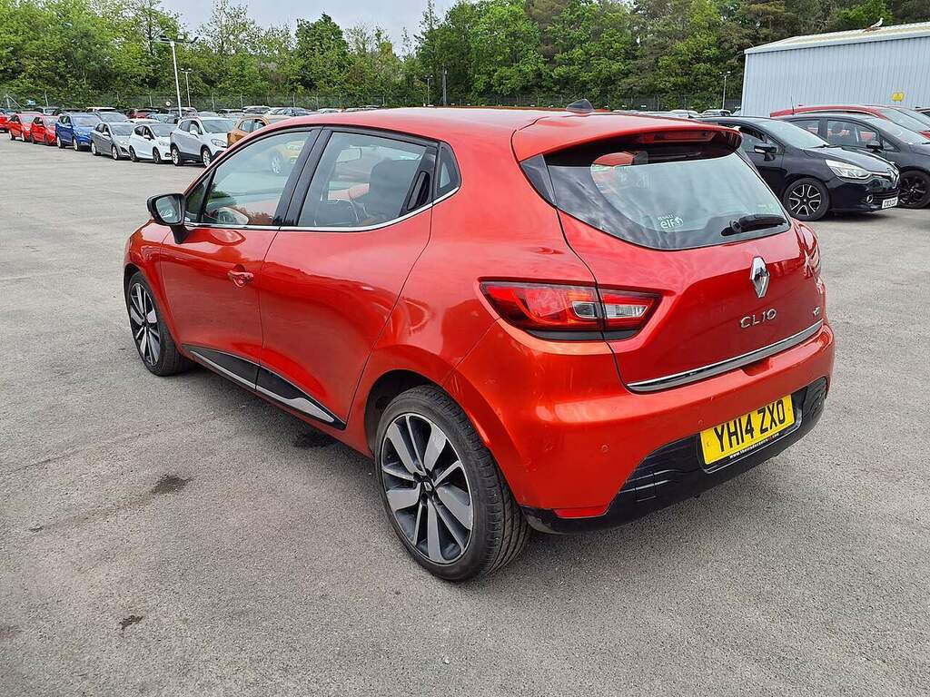 Renault Clio Dci Dynamique S Medianav YH14ZXO Red #4