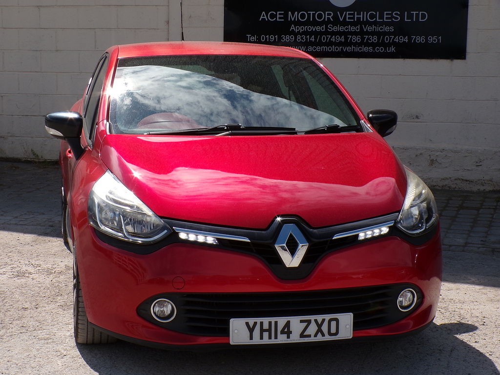 Renault Clio Dci Dynamique S Medianav YH14ZXO Red #2