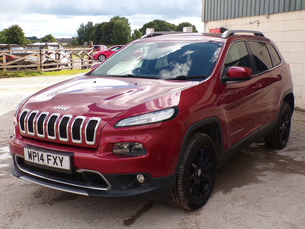 Jeep Cherokee Crd Limited Red #4
