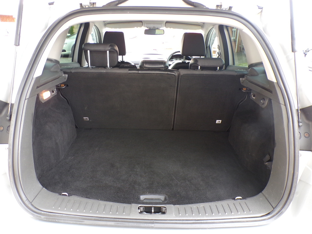 Ford Kuga 2L Titanium White #21